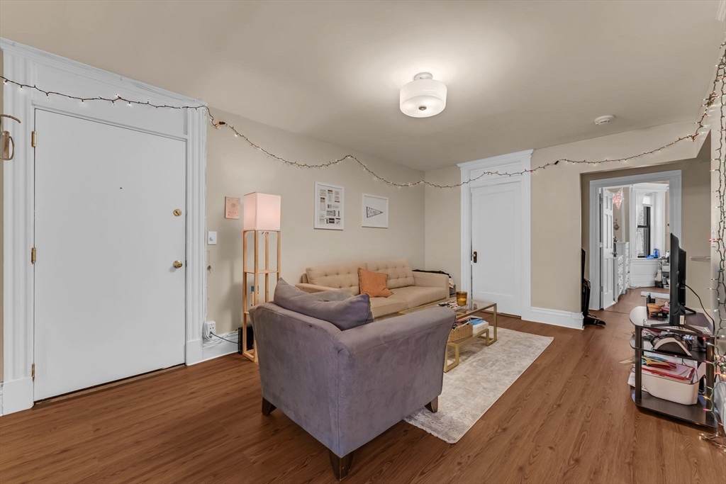 466 Commonwealth Ave 301