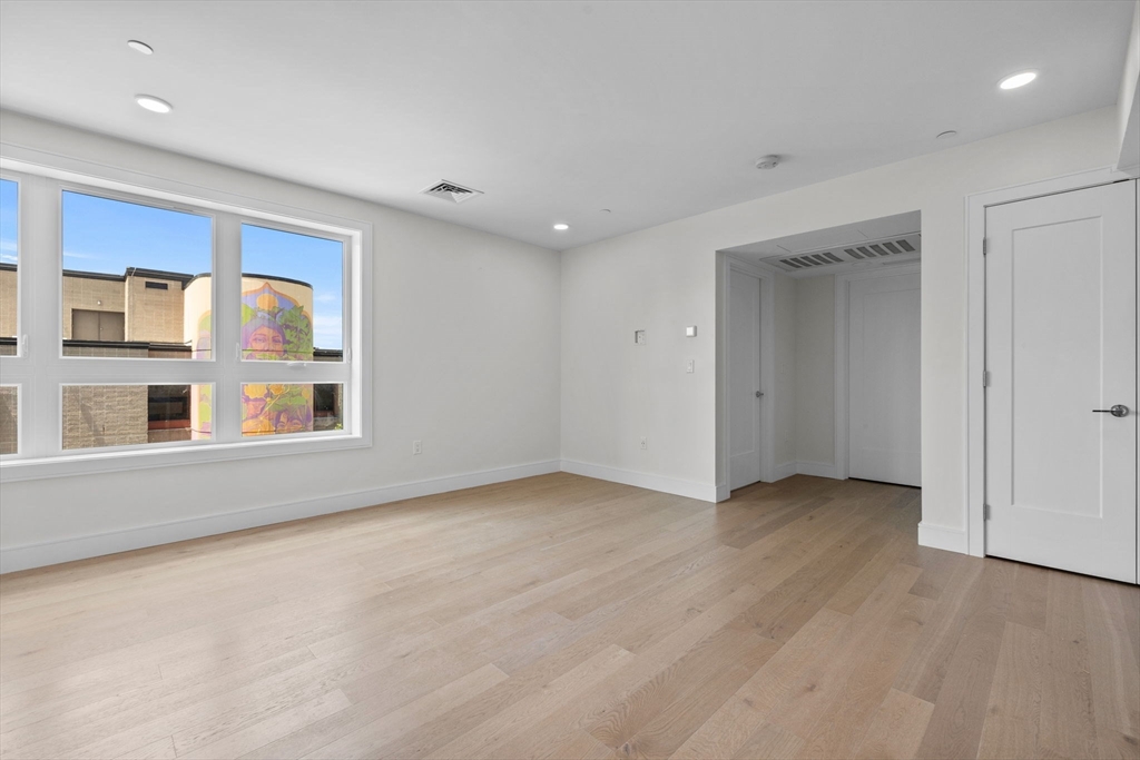 301 Border Street 411