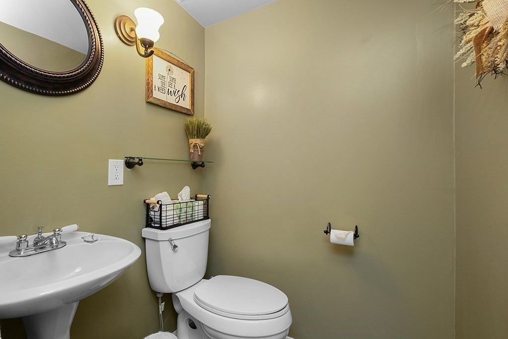 107 Summer St, Franklin, MA, 107 Summer St, Franklin, MA Photo #22