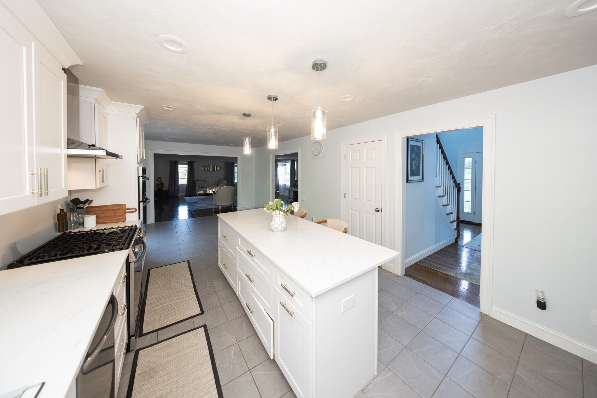 9 Arrowhead Way, Rutland, MA, 9 Arrowhead Way, Rutland, MA Photo #6
