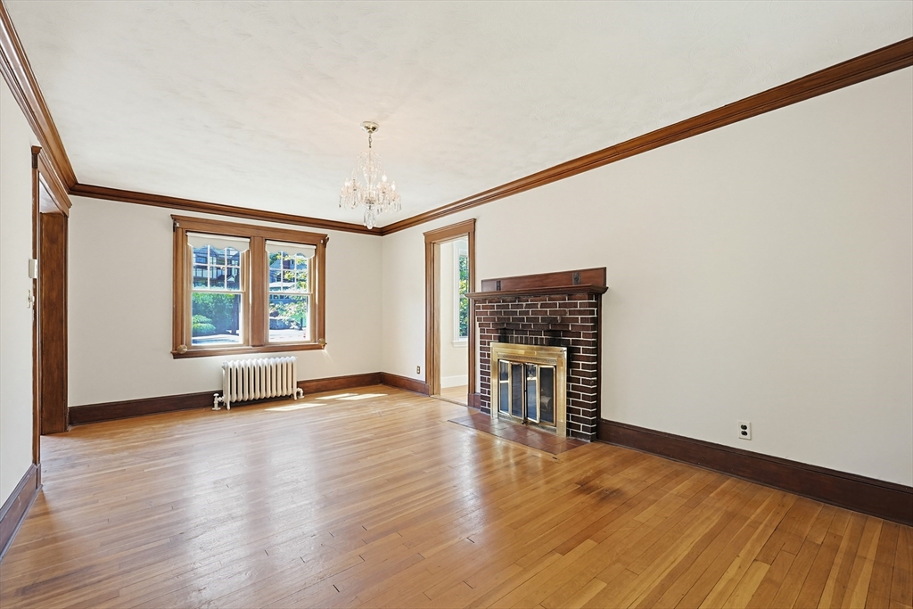 16 Ravenna Rd