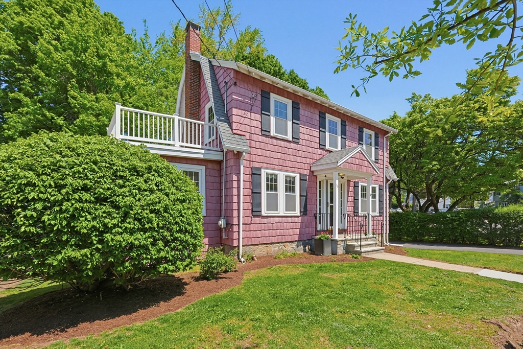 16 Ravenna Rd