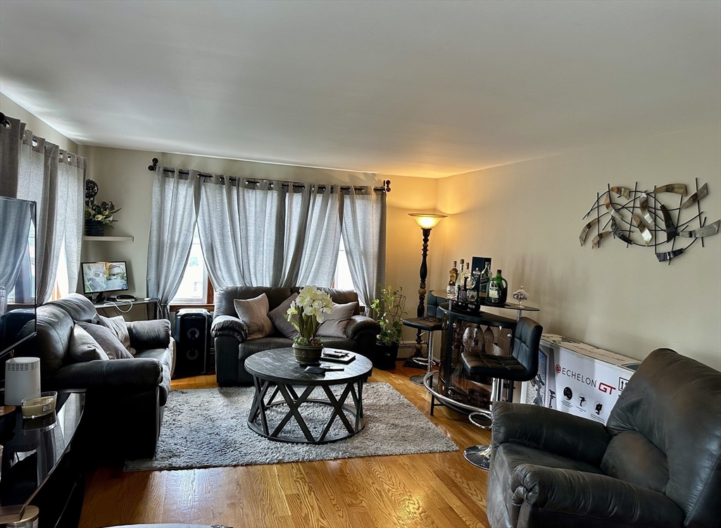334 Howard St 5