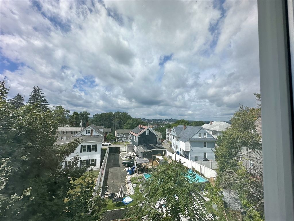 334 Howard St 5