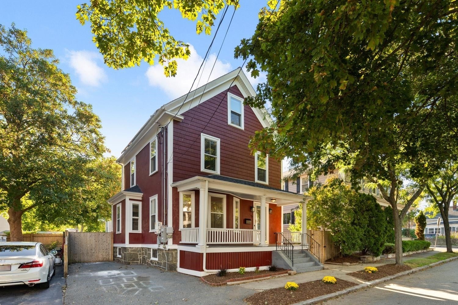 Photo of 5 Walter St, Salem, MA