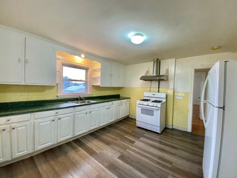 Photo of 530 Beach St #2, Revere, MA 02151 (MLS # 73460461)