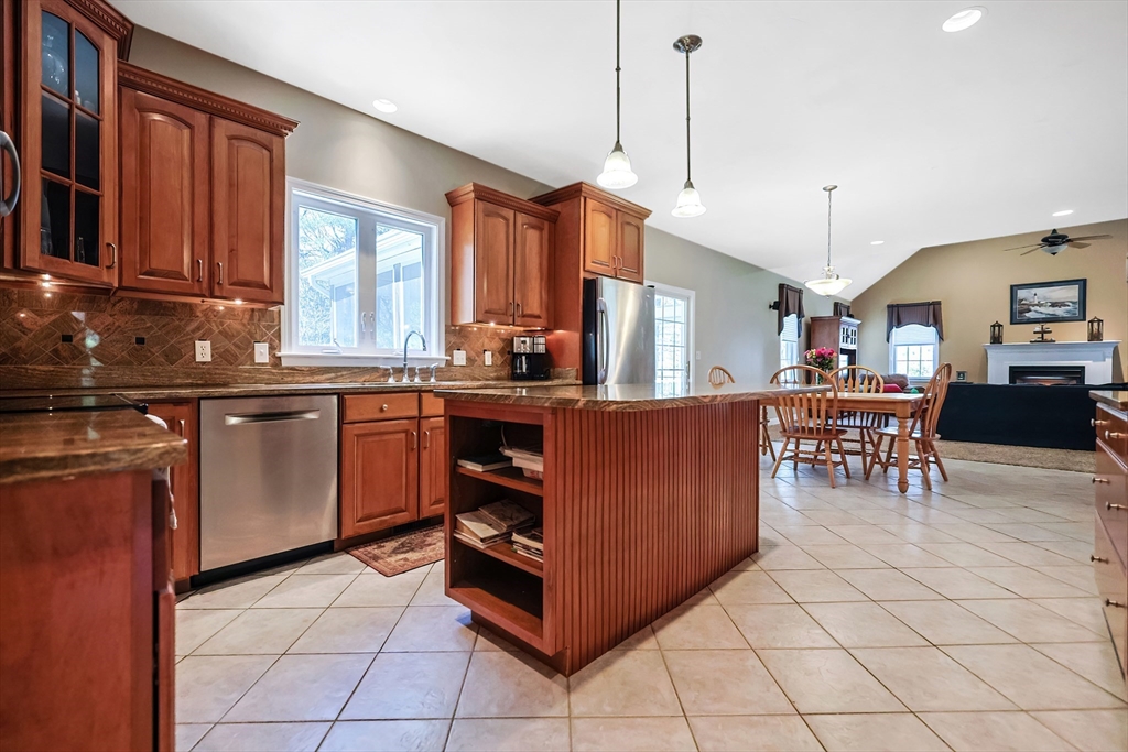 22 Johnson Dr