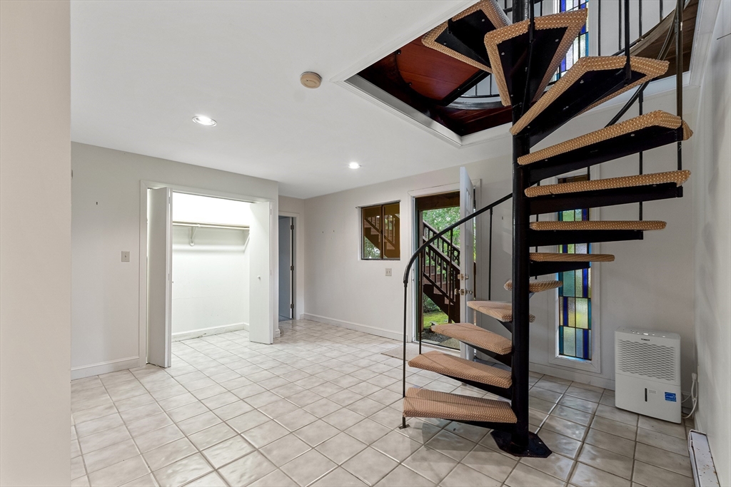 150 Hesperus Avenue