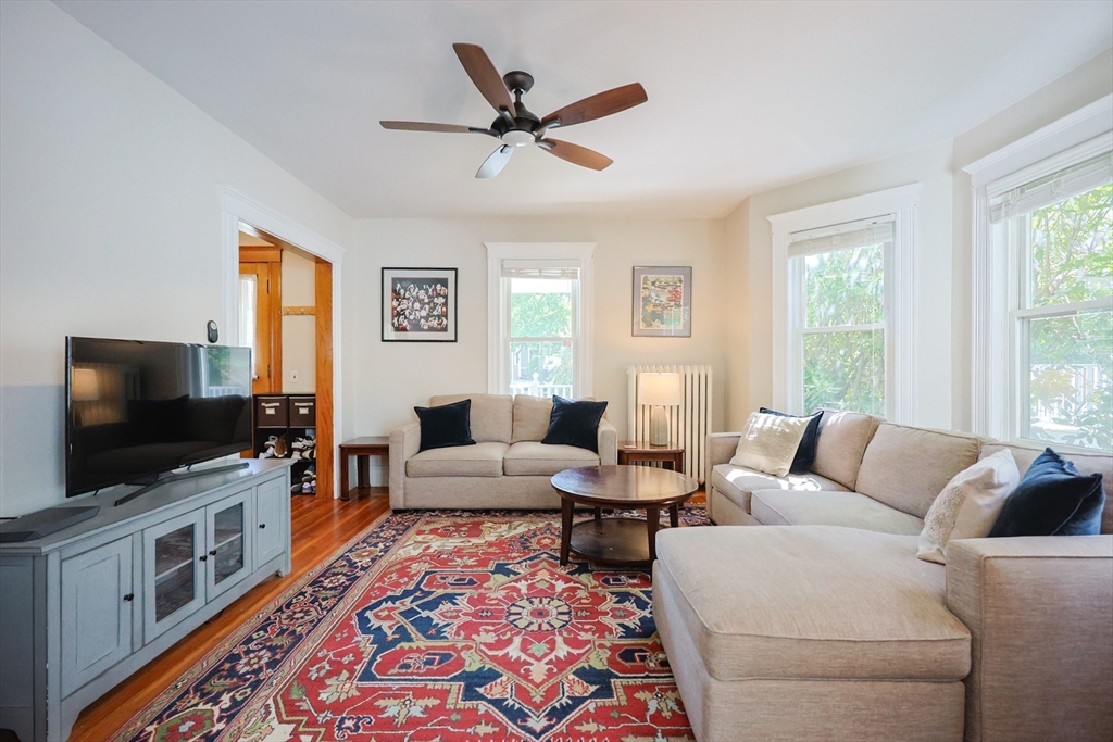 100 Maple St