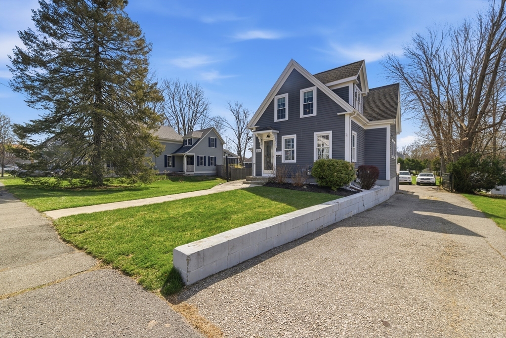 215 Vernon St