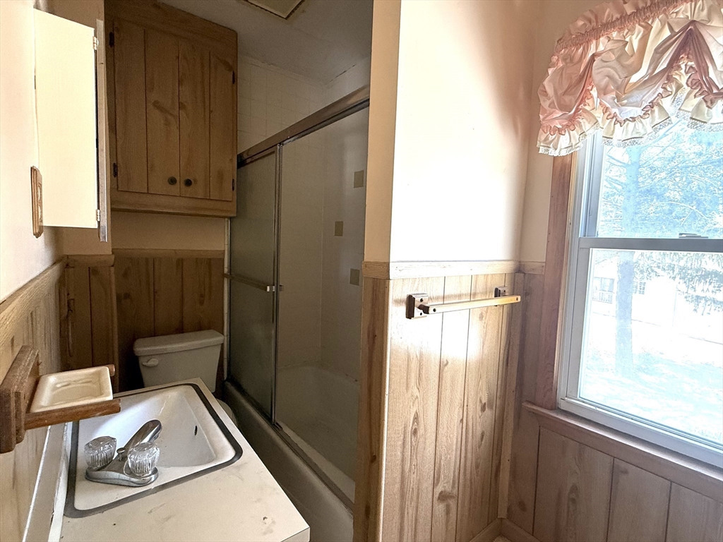 452-454 Meadow Street, Agawam, MA Photo #22