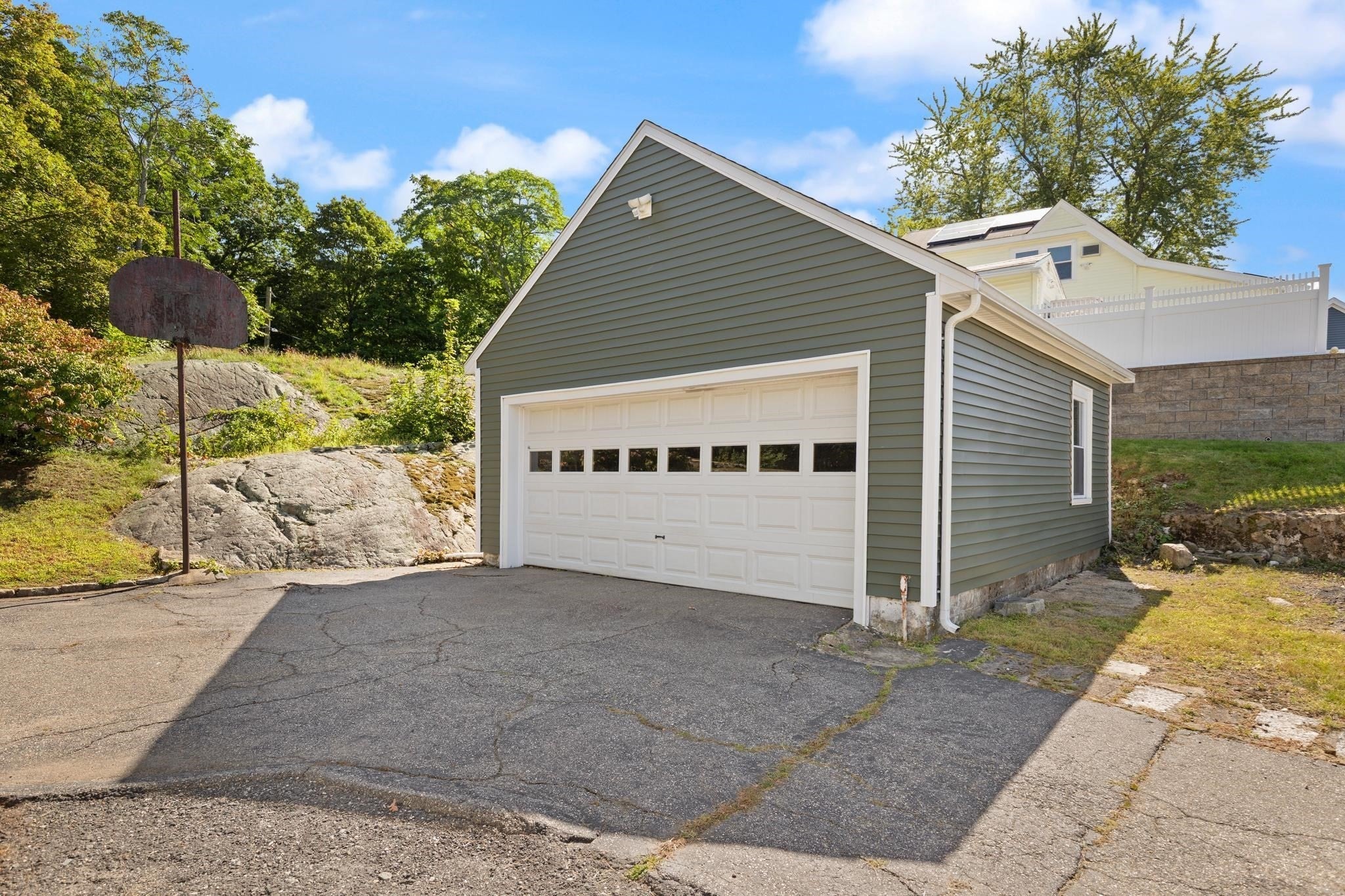 21 Charles St