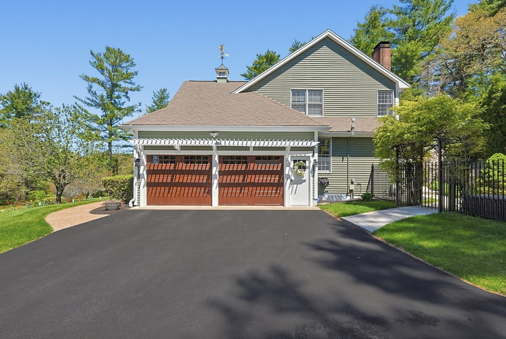 40 Blackberry Hill Rd.