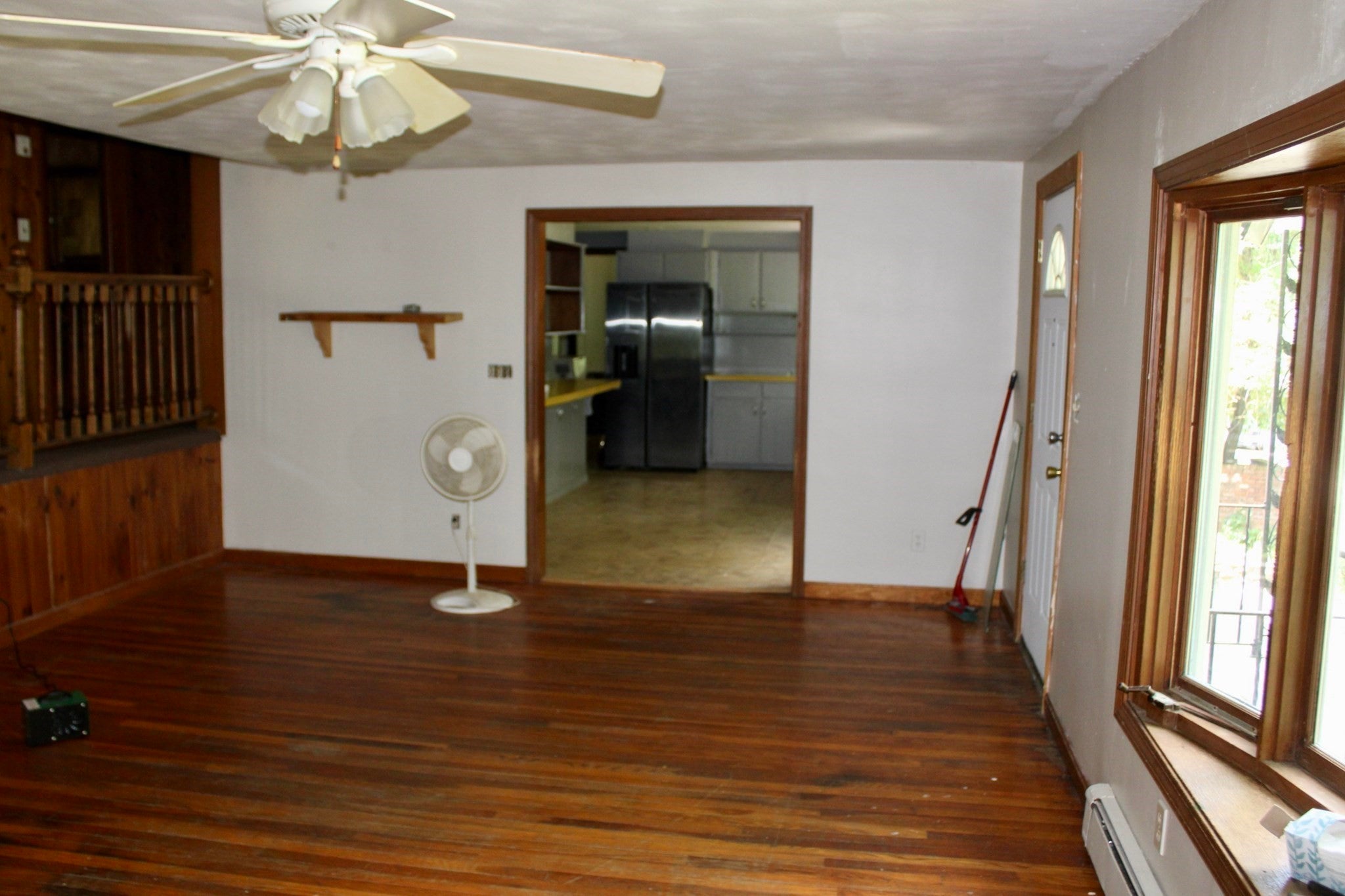 87 Bellevue Dr East