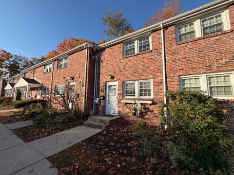 Photo of 43 Regency Dr #43, Holliston, MA 01746 (MLS # 73590913)