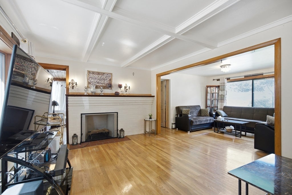 76 Woodcliff Rd, Quincy, MA, 76 Woodcliff Rd, Quincy, MA Photo #18