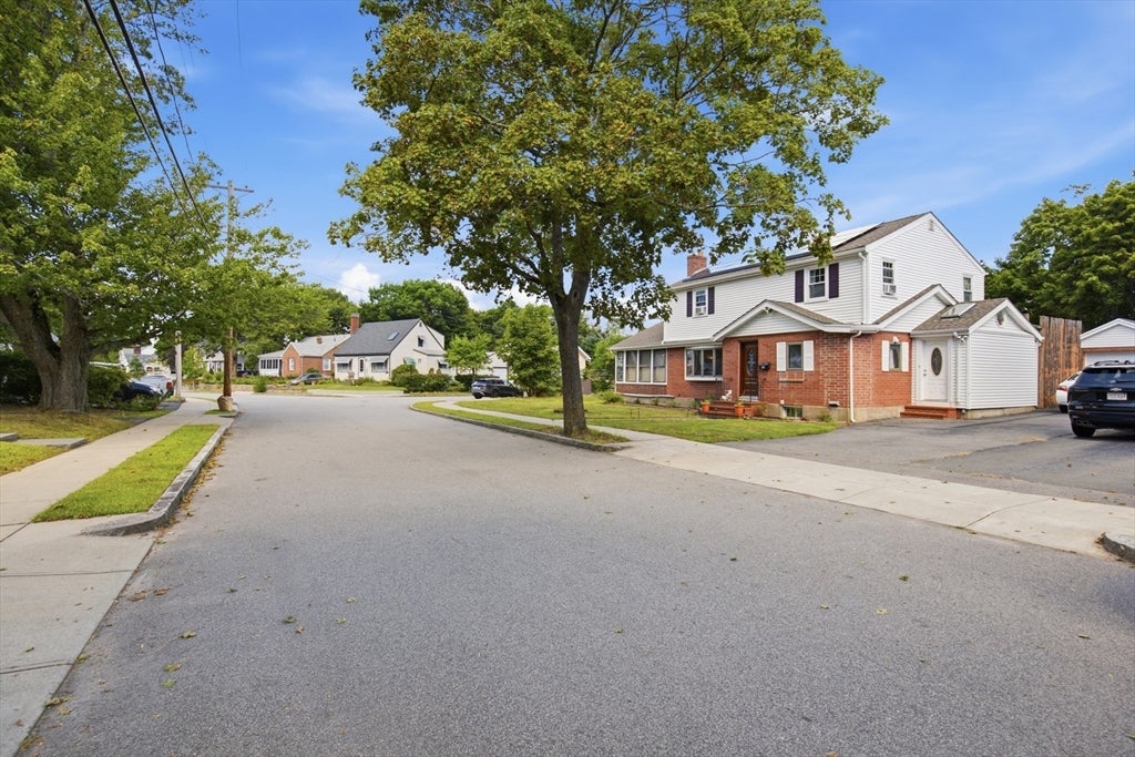 76 Woodcliff Rd, Quincy, MA, 76 Woodcliff Rd, Quincy, MA Photo #6