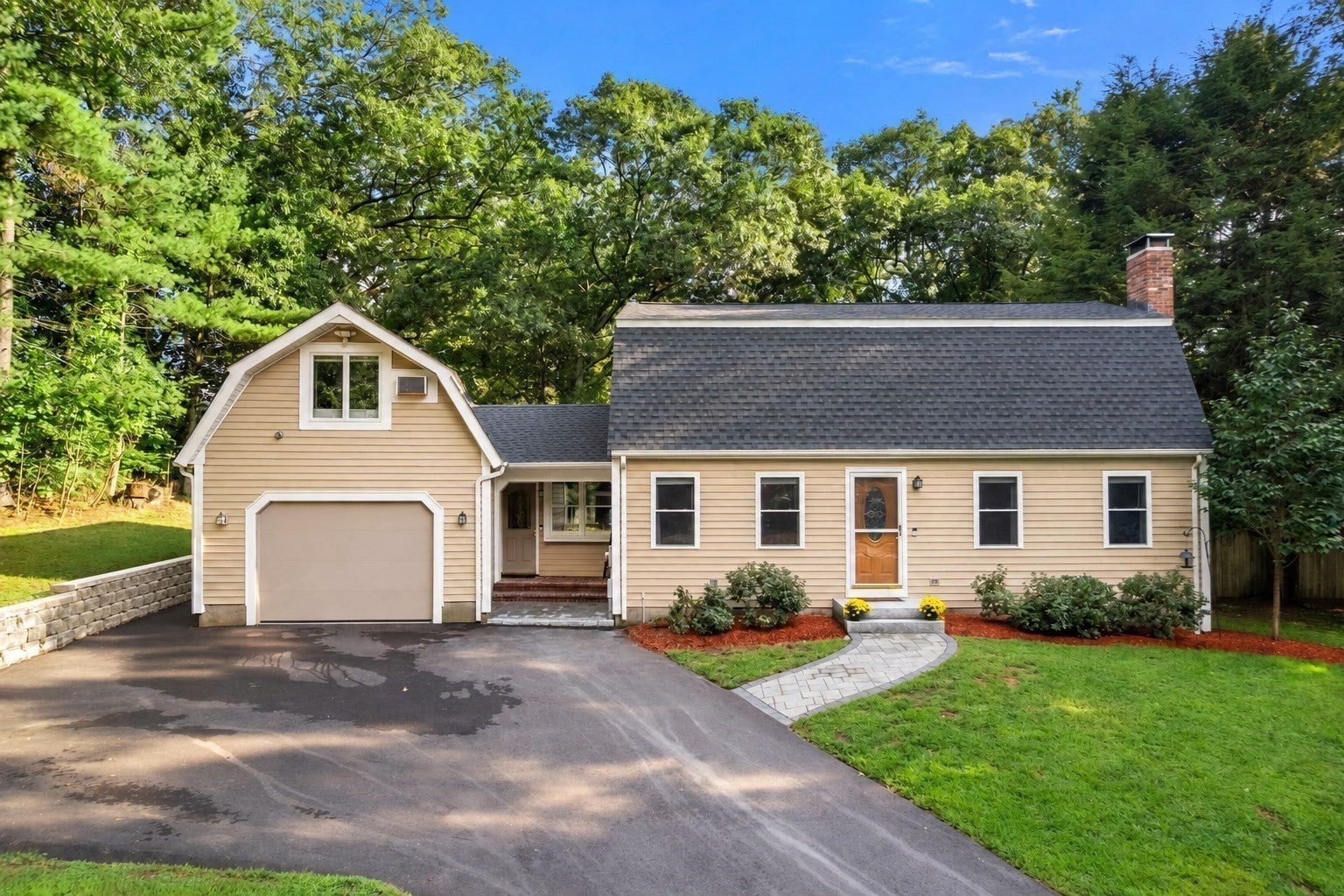 26 Joyce Ln, Bellingham, MA, 26 Joyce Ln, Bellingham, MA Photo #2