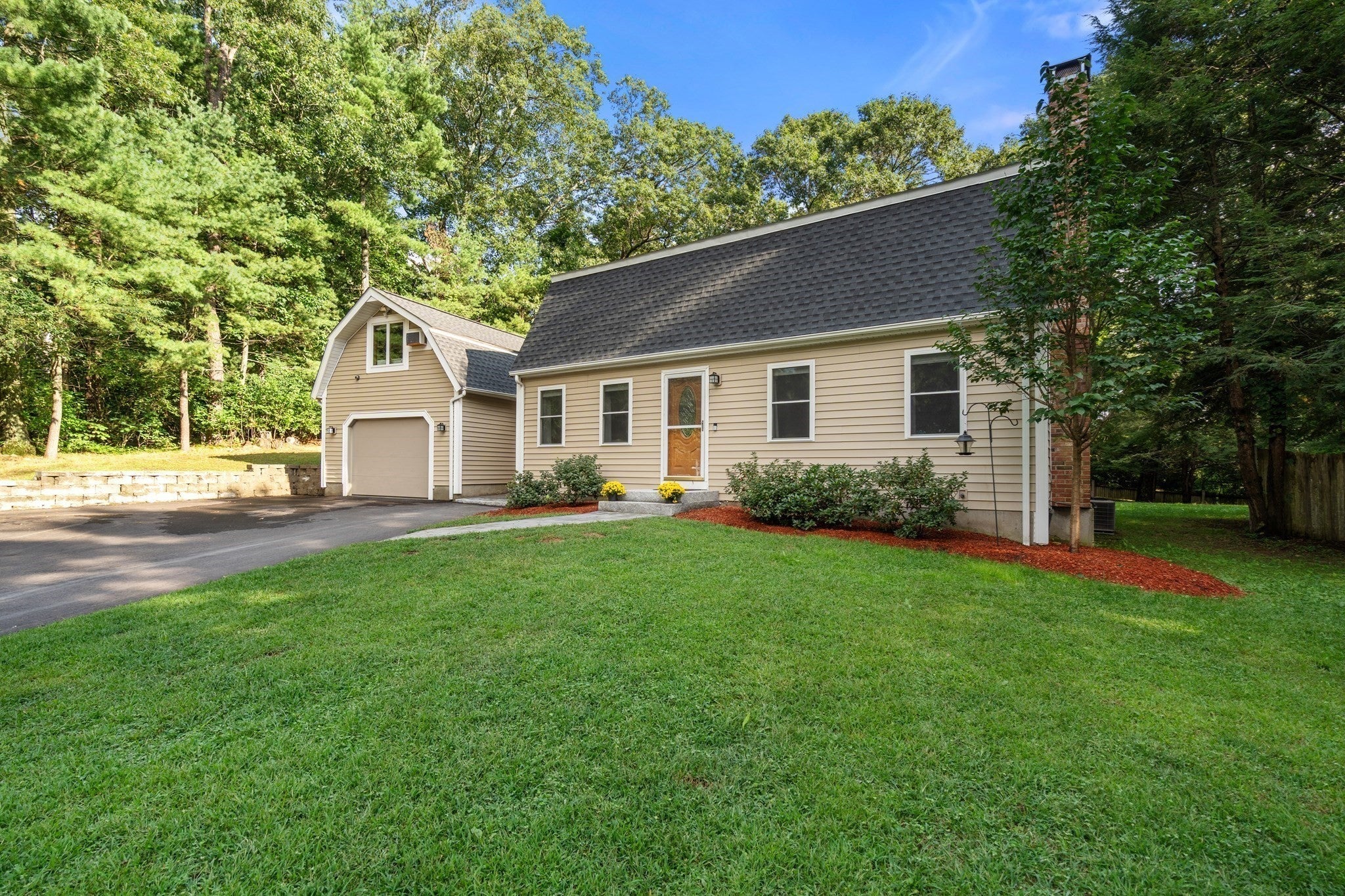 26 Joyce Ln, Bellingham, MA, 26 Joyce Ln, Bellingham, MA Photo #4