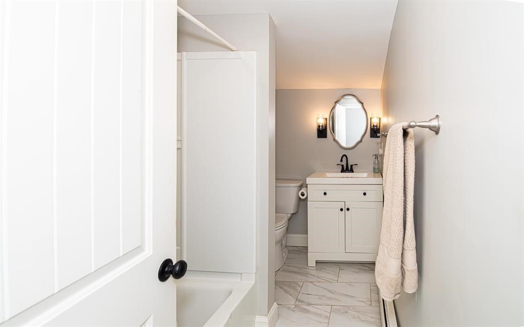 Atkinson, New Hampshire 03811, United States, 4 Bedrooms Bedrooms, ,3 BathroomsBathrooms,Residential,Active,171787