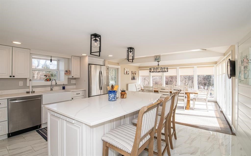 Atkinson, New Hampshire 03811, United States, 4 Bedrooms Bedrooms, ,3 BathroomsBathrooms,Residential,Active,171787