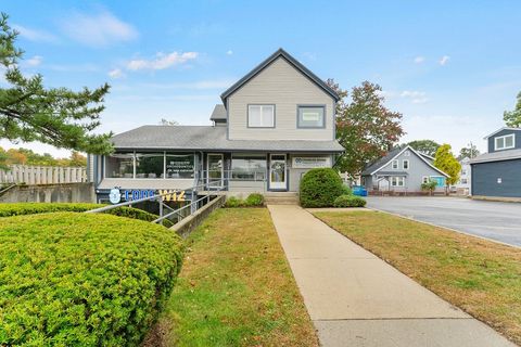 Photo of 329-331 Chestnut Street, Needham, MA 02492 (MLS # 73444158)