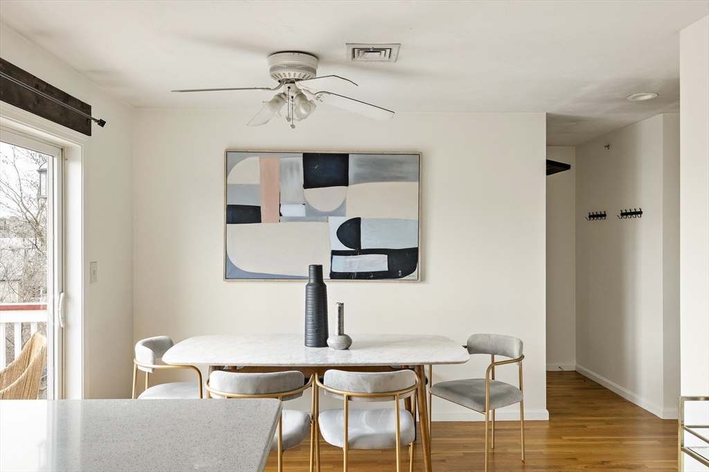 Boston, Massachusetts 02124, United States, 2 Bedrooms Bedrooms, ,1 BathroomBathrooms,Residential,Active,95465