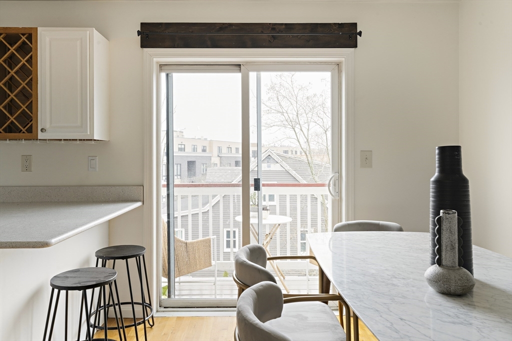 Boston, Massachusetts 02124, United States, 2 Bedrooms Bedrooms, ,1 BathroomBathrooms,Residential,Active,95465