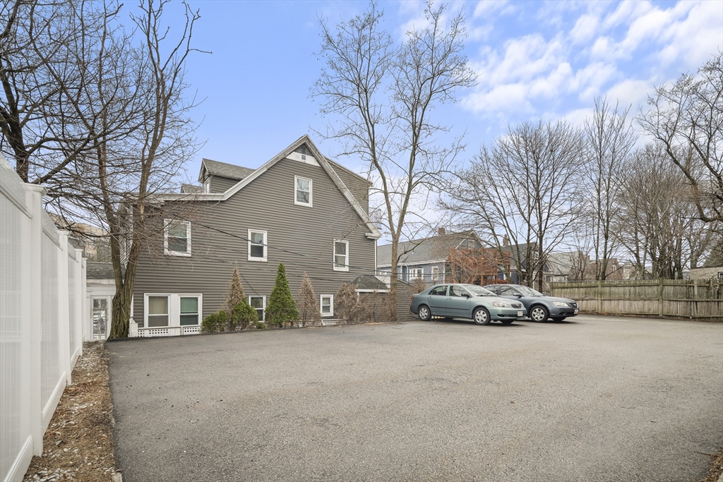 Boston, Massachusetts 02124, United States, 2 Bedrooms Bedrooms, ,1 BathroomBathrooms,Residential,Active,95465