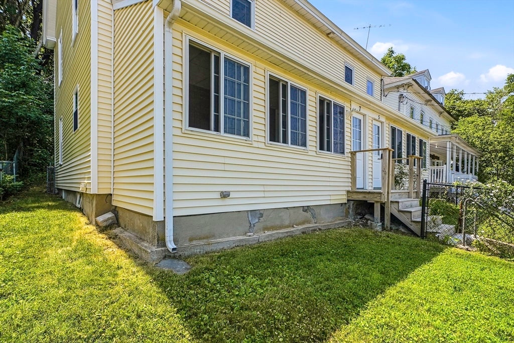 5-7 Oak St