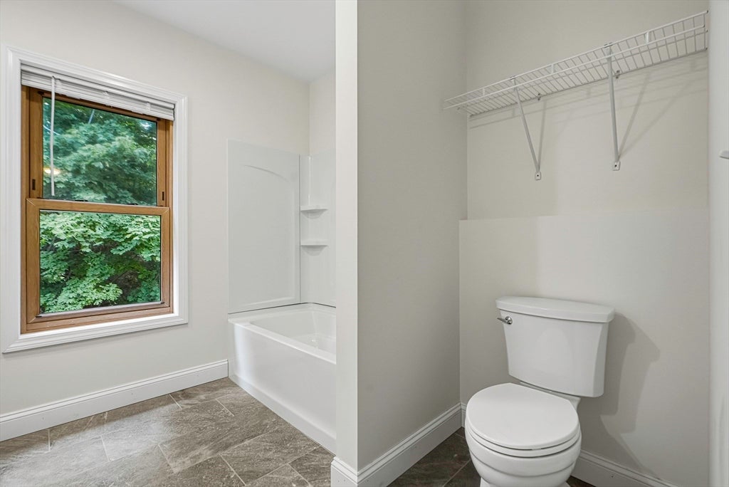 5-7 Oak St, Clinton, MA Photo #13