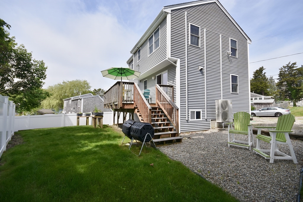 9 Meadow Glen Ln