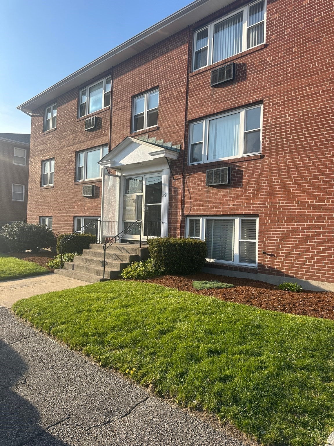 39 Carey Ave #7, Watertown, MA, 39 Carey Ave #7, Watertown, MA Photo #1