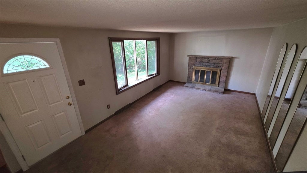 29 Whitcomb Ter, Weymouth, MA, 29 Whitcomb Ter, Weymouth, MA Photo #4