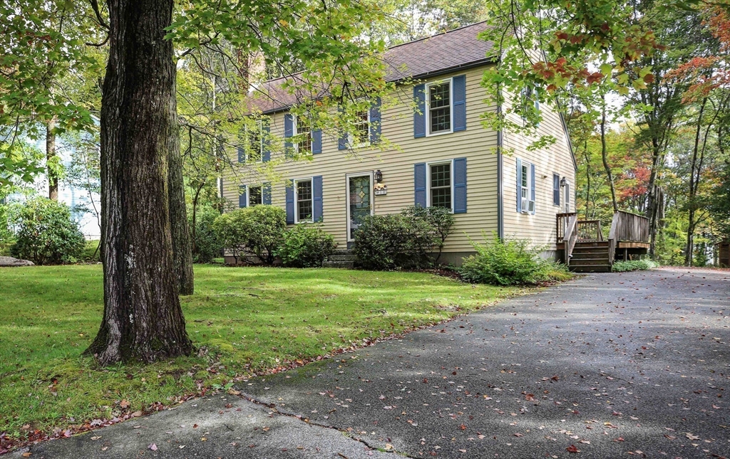 10 Karen Ave