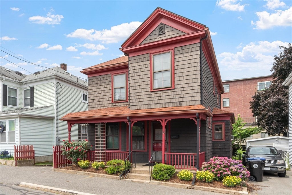 8 Chase Street