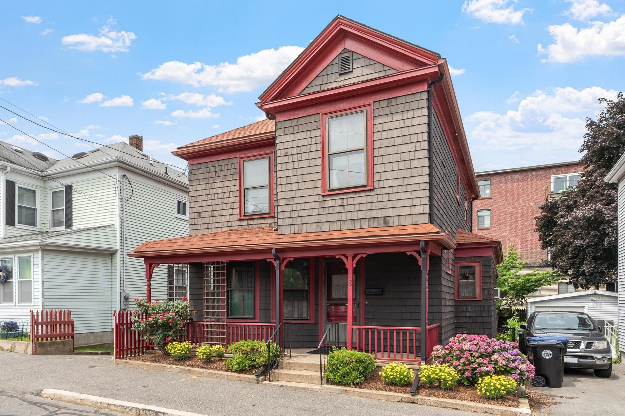 8 Chase Street