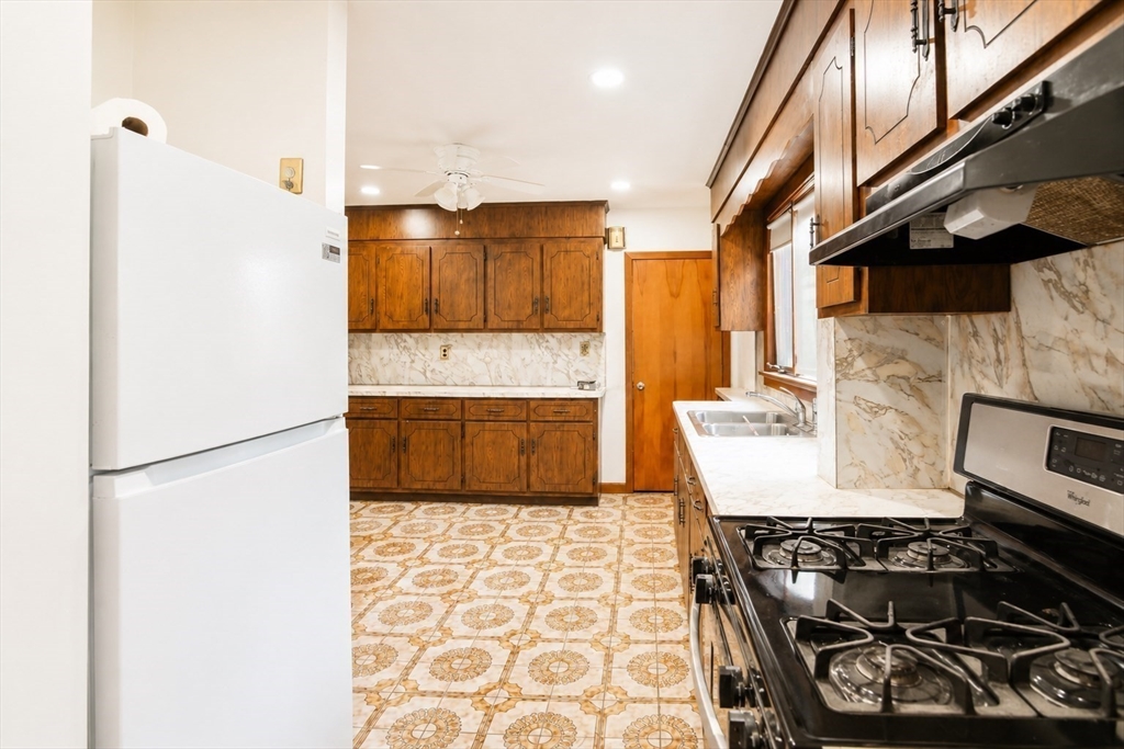 53 Sycamore St 1