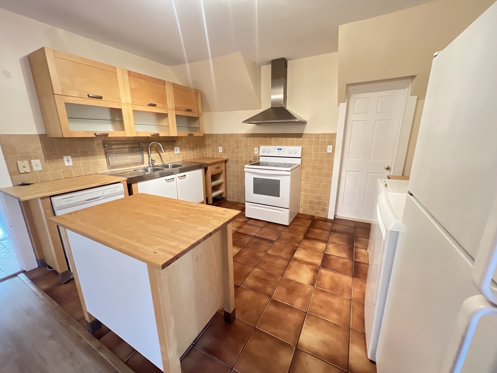 24 Carlmark Street 24