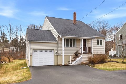 Photo of 2 Farley Ave, Ipswich, MA 01938 (MLS # 73493906)