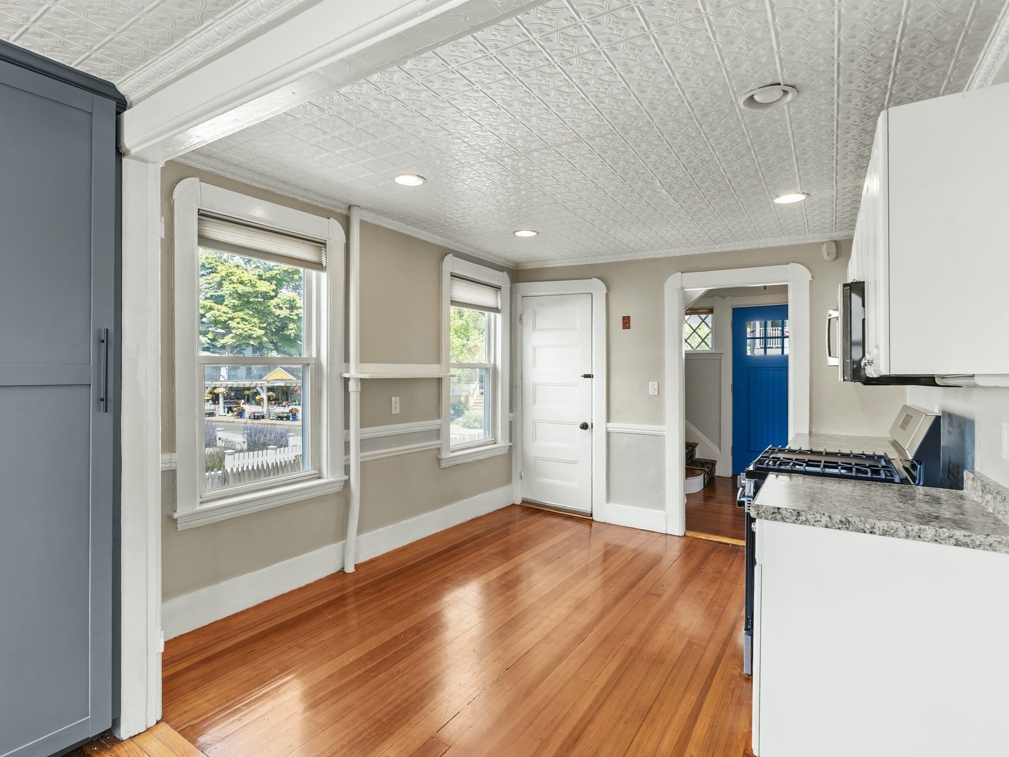 481 Humphrey St, Swampscott, MA Photo #13