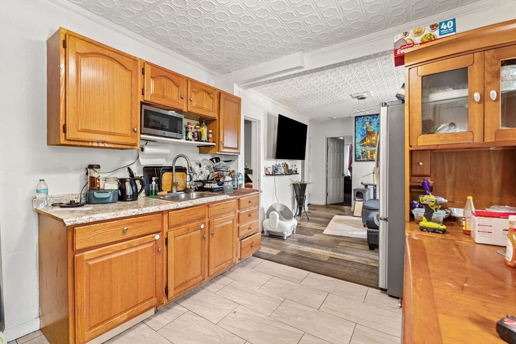 42 Albion Street, Lowell, MA, 42 Albion Street, Lowell, MA Photo #8