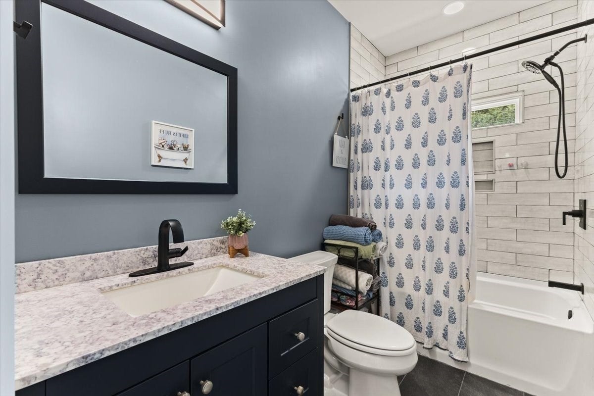 252 Scadding St, Taunton, MA Photo #23