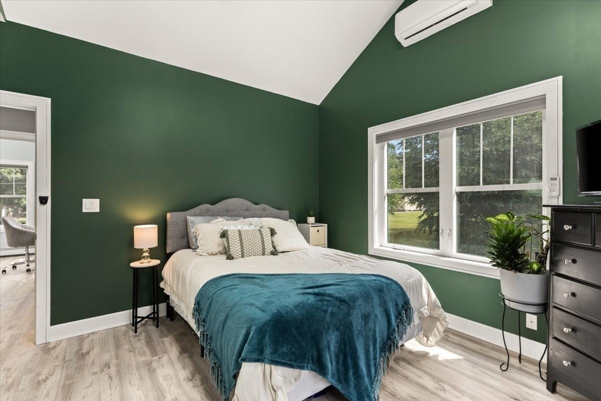 252 Scadding St, Taunton, MA Photo #25