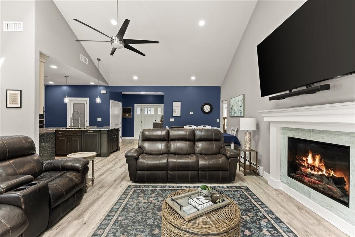 252 Scadding St, Taunton, MA Photo #16