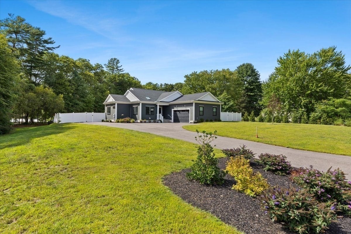 252 Scadding St, Taunton, MA Photo #4