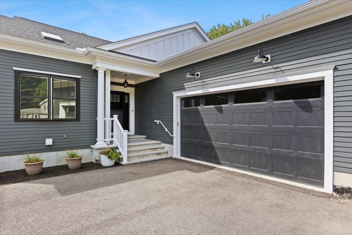 252 Scadding St, Taunton, MA Photo #6
