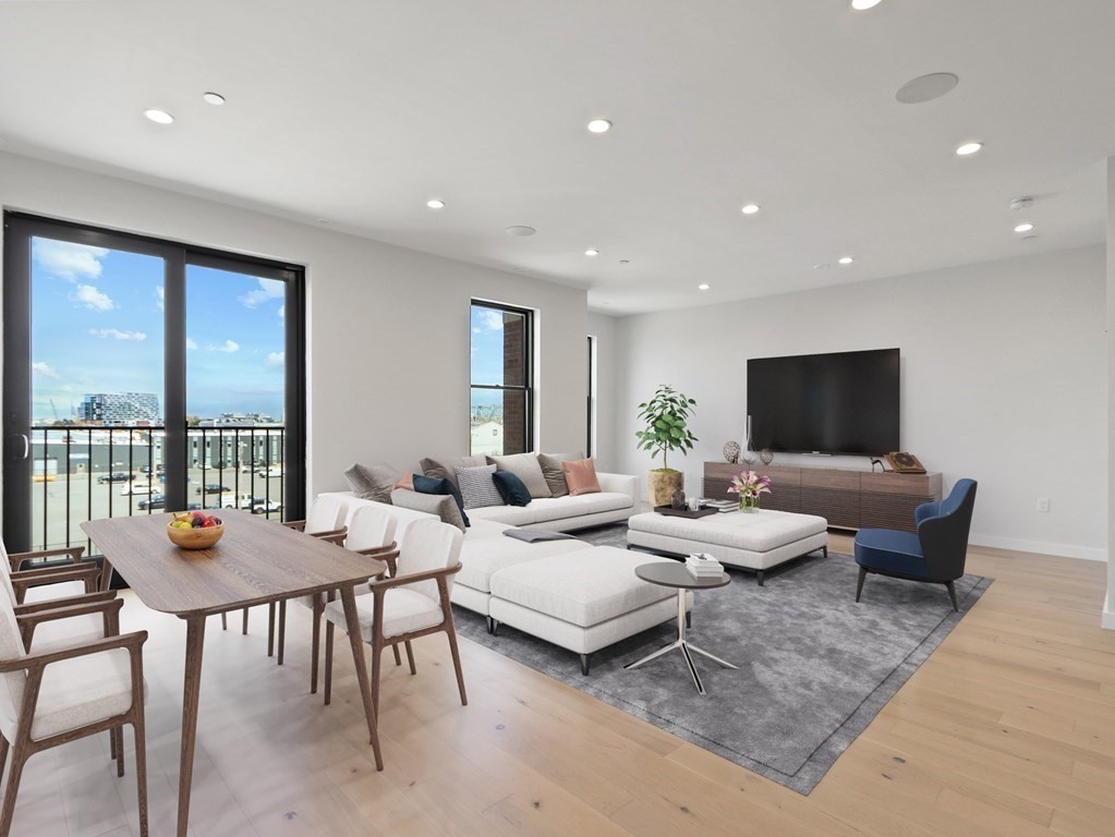 340 West 2nd Street 17 E/F