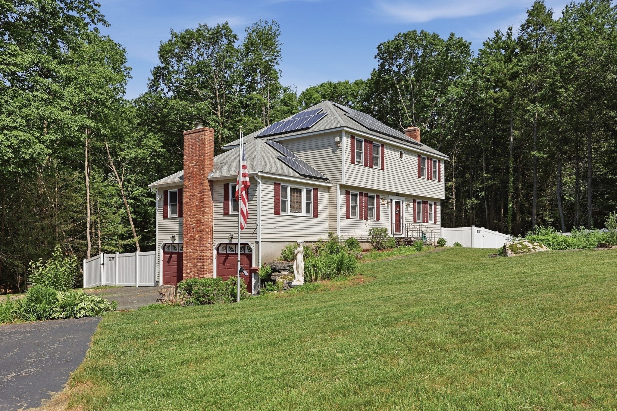 176 Will Thompson Way, Fitchburg MA 01420