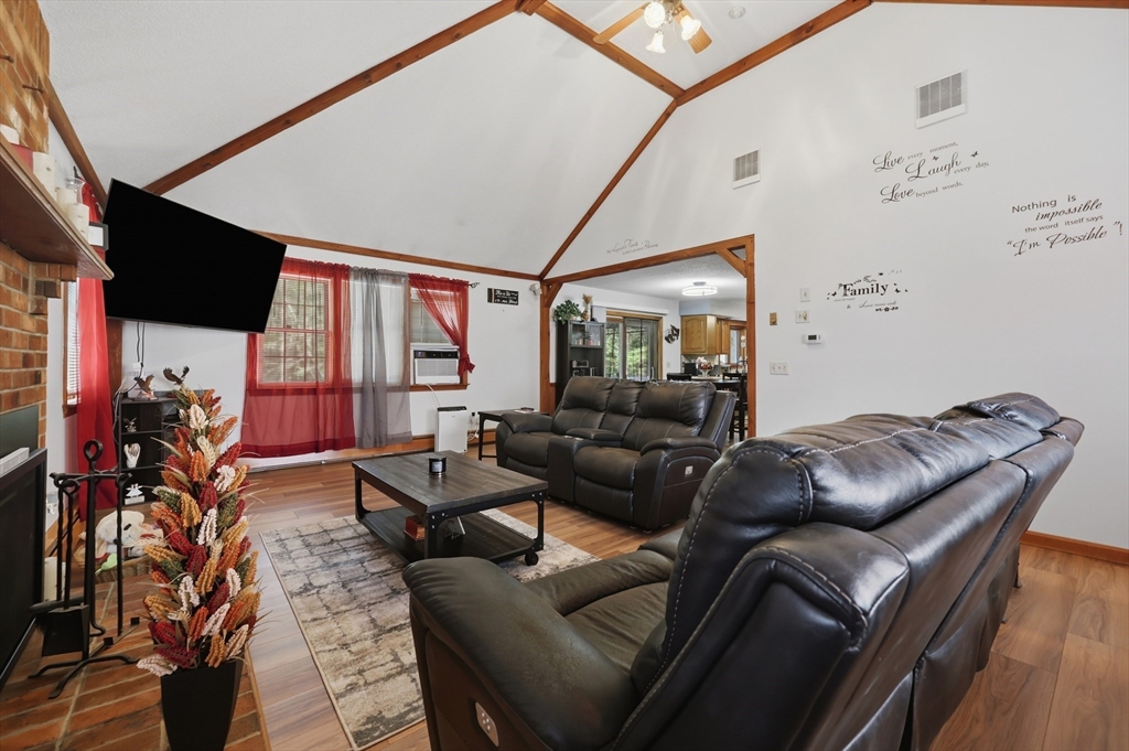 176 Will Thompson Way